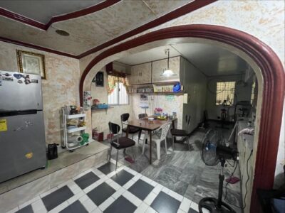 House & Lot for Sale at Las Pinas City