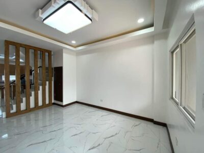 4-Bedrooms 3-storey Townhouse for sale